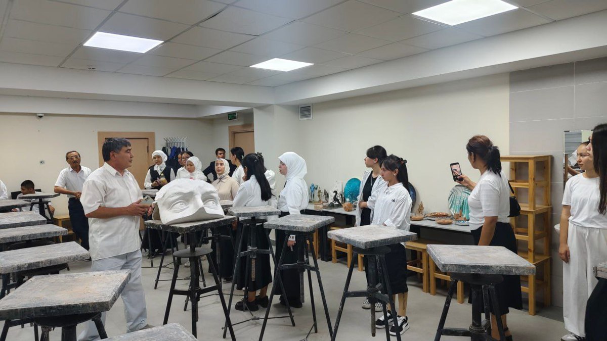 Toshkent arxitektura-qurilish universitetida maktab o‘quvchilari uchun qo‘shimcha darslar tashkil etildi